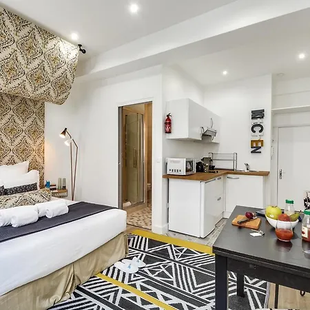 Sweett - Aboukir Ii * Parijs